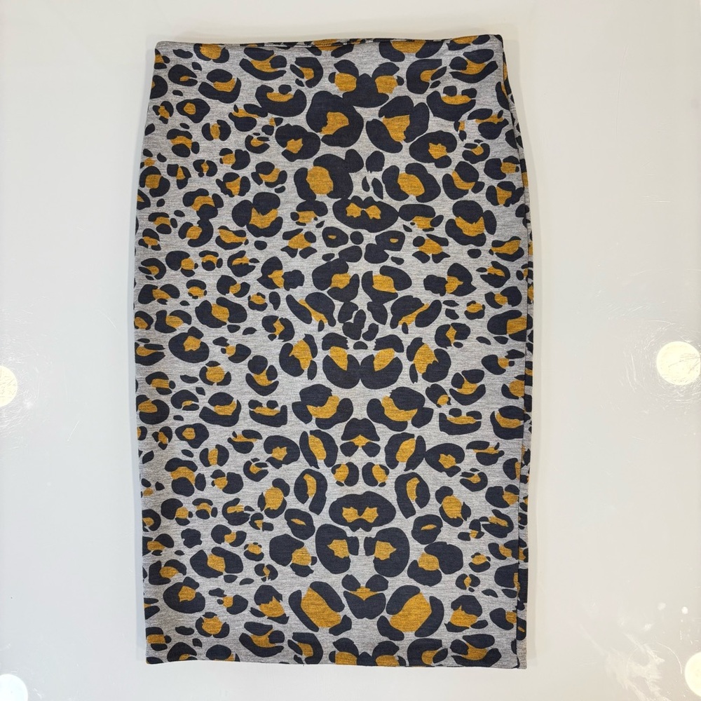 H&M Gray and Gold Leopard Print Pencil Skirt
